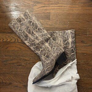 ZARA WOMEN ANIMAL PRINT COWBOY BOOTS